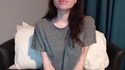 Snapshot of tinyytina chatting on December 25, 2024, 11:33 am TinyyTina online show from December 25, 2024, 11:33 am