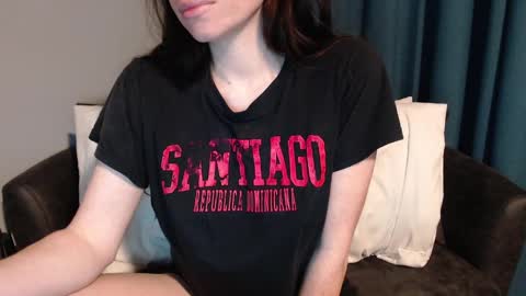 Snapshot of tinyytina chatting on January 3, 2025, 12:30 pm TinyyTina online show from January 3, 2025, 12:30 pm