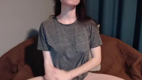 Snapshot of tinyytina chatting on October 7, 2025, 6:54 am TinyyTina online show from October 7, 2025, 6:54 am