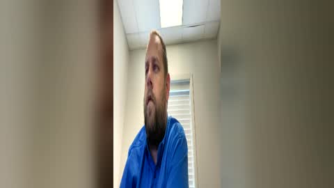 Snapshot of tipman84 chatting on June 17, 2026, 9:27 pm C online show from June 17, 2026, 9:27 pm