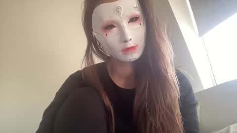 Tinks online show from November 13, 2025, 1:21 pm