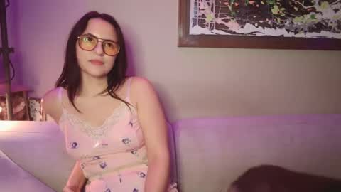 Tipsy Daisy online show from February 9, 2025, 8:44 am