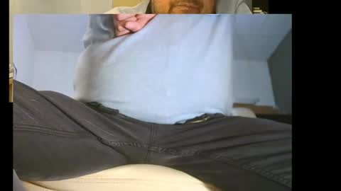 Snapshot of tiptosuckme chatting on March 6, 2026, 2:57 pm Tip online show from March 6, 2026, 2:57 pm