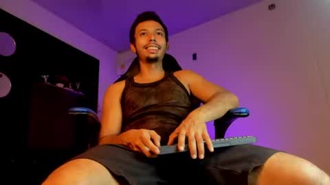 titobell10 online show from July 4, 2026, 7:42 pm