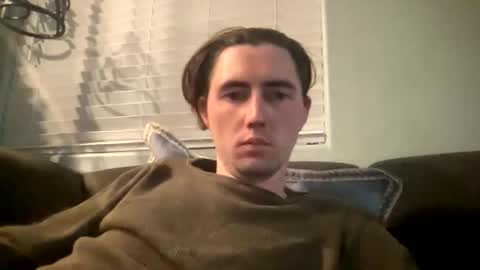 tlayne410 online show from December 14, 2025, 8:09 am