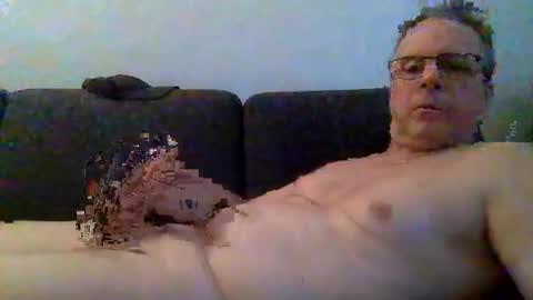 Snapshot of tmichael66 chatting on February 18, 2025, 7:10 am Tmichael online show from February 18, 2025, 7:10 am