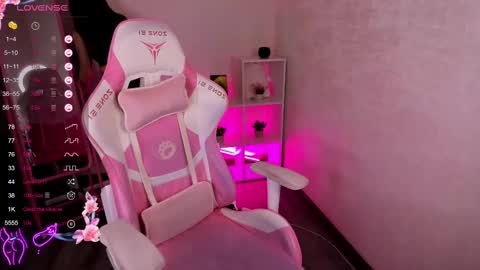 Snapshot of to_your chatting on February 10, 2025, 12:52 am 2 GMT Mo Tu We Th Fr 10am-4am online show from February 10, 2025, 12:52 am