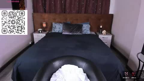 Snapshot of to_your chatting on September 28, 2025, 10:15 pm 2 GMT Mo Tu We Th Fr 10am-4am online show from September 28, 2025, 10:15 pm
