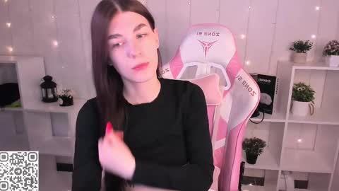 Snapshot of to_your chatting on February 18, 2026, 12:17 am 2 GMT Mo Tu We Th Fr 10am-4am online show from February 18, 2026, 12:17 am