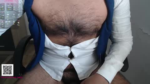 Snapshot of toaster1993 chatting on September 20, 2025, 6:36 am Leonel online show from September 20, 2025, 6:36 am