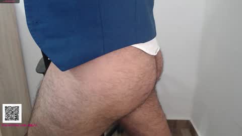 Snapshot of toaster1993 chatting on September 28, 2025, 5:07 pm Leonel online show from September 28, 2025, 5:07 pm