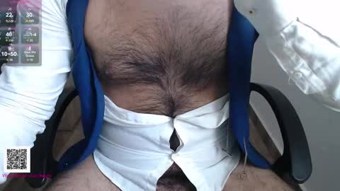 Snapshot of toaster1993 chatting on October 21, 2025, 8:04 am Leonel online show from October 21, 2025, 8:04 am