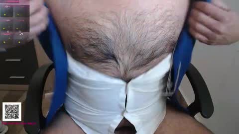 Snapshot of toaster1993 chatting on February 23, 2026, 9:28 am Leonel online show from February 23, 2026, 9:28 am