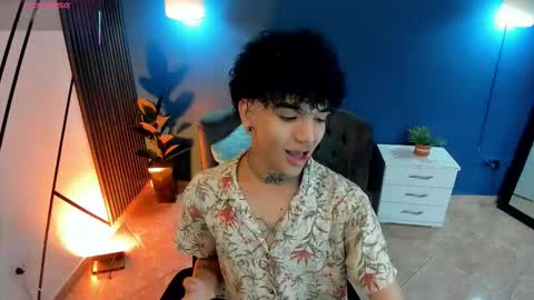 todoroki_g online show from November 12, 2025, 11:43 am