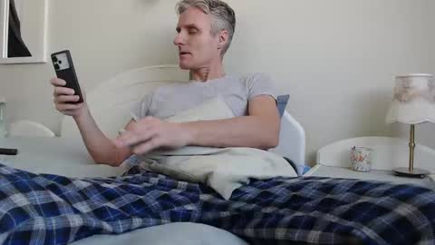 Daniel Bisexual uncut 20cm online show from February 16, 2025, 7:48 am