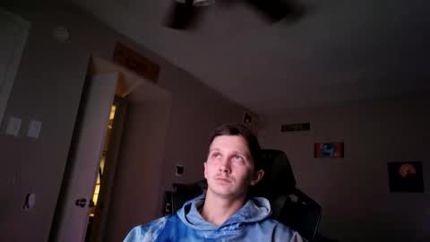 tokensarefun12801 online show from March 29, 2026, 5:35 pm