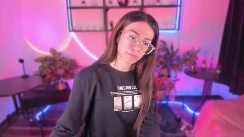 tokkyo__ online show from November 29, 2025, 4:48 am