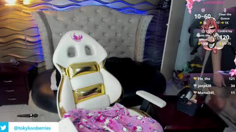 toky         online show from December 11, 2024, 1:15 am