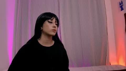  Halsey  Sofii  online show from January 11, 2026, 6:51 am