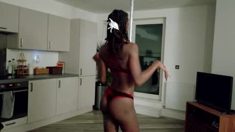 Athena Fantasy online show from November 18, 2025, 10:14 pm