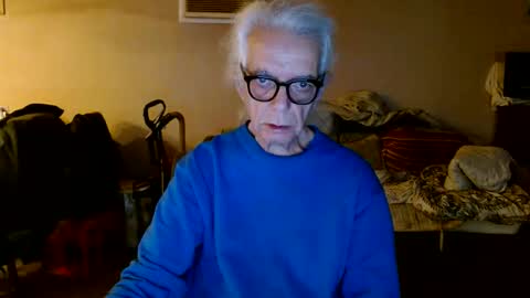 tom112292014 online show from November 17, 2025, 12:22 pm