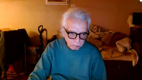 tom112292014 online show from January 6, 2026, 5:05 pm