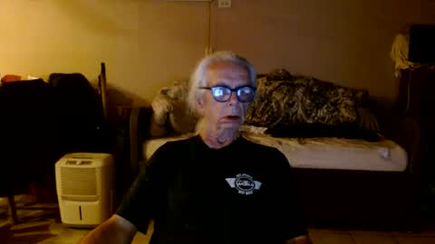 tom112292014 online show from July 5, 2026, 12:50 am
