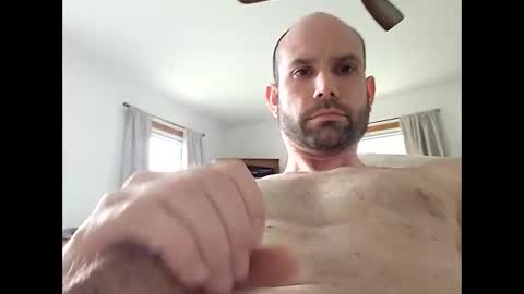tom52701 online show from May 16, 2026, 7:34 pm