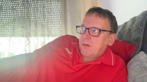 Snapshot of tom6644 chatting on February 13, 2026, 3:08 pm Tom online show from February 13, 2026, 3:08 pm