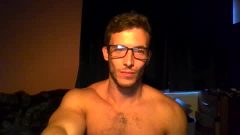 tom90ukx online show from September 26, 2025, 5:39 pm