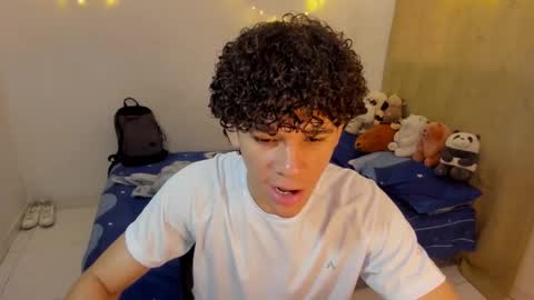 Tom Blue online show from February 2, 2026, 1:54 pm