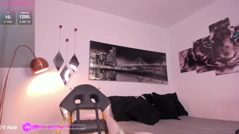 Snapshot of tom_mckleein chatting on December 10, 2024, 1:43 am TOM MCKLEEIN instagram online show from December 10, 2024, 1:43 am