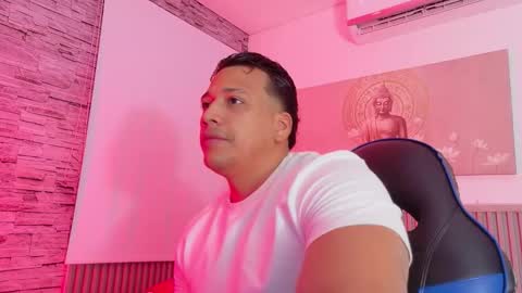 Tom muscle1 online show from February 4, 2026, 11:49 am