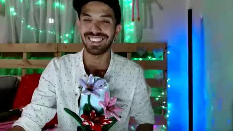 Snapshot of tomas_gerauld chatting on February 3, 2026, 6:22 am tomas gerauld. make me happy with 10000 tokens online show from February 3, 2026, 6:22 am