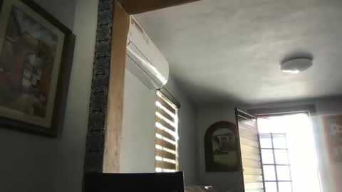 Hola online show from December 2, 2024, 7:16 pm