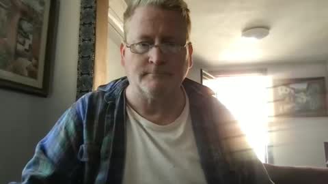 Hola online show from January 10, 2025, 6:06 pm