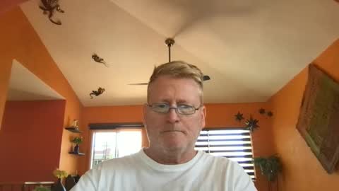 Hola online show from April 14, 2026, 6:36 pm