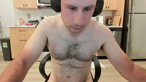 Figaroo online show from June 11, 2026, 2:53 am