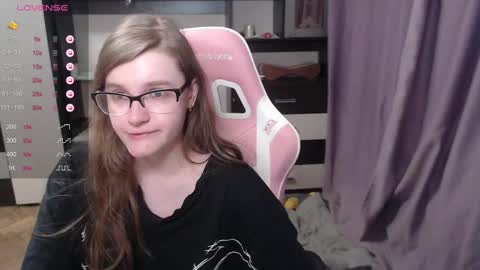 tomato_tease online show from March 7, 2025, 7:05 pm