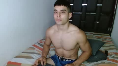 tomaz_18 online show from April 14, 2026, 5:30 pm
