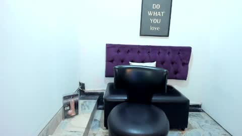 Snapshot of tomboy_natali chatting on May 15, 2026, 11:23 pm IAN SAYD online show from May 15, 2026, 11:23 pm