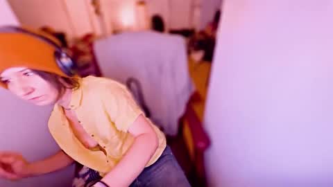 tomboy_titties online show from September 13, 2025, 6:02 am