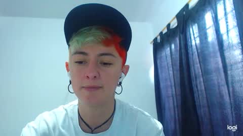 Snapshot of tomboyblue chatting on December 5, 2024, 6:44 pm Blue online show from December 5, 2024, 6:44 pm