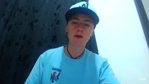 Snapshot of tomboyblue chatting on December 6, 2024, 9:21 am Blue online show from December 6, 2024, 9:21 am