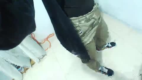 Snapshot of tomboyblue chatting on December 21, 2024, 1:04 am Blue online show from December 21, 2024, 1:04 am