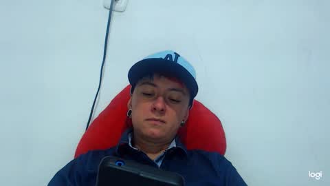 Snapshot of tomboyblue chatting on December 31, 2024, 5:40 pm Blue online show from December 31, 2024, 5:40 pm