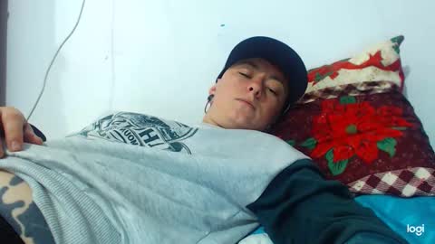 Snapshot of tomboyblue chatting on January 3, 2025, 2:43 am Blue online show from January 3, 2025, 2:43 am