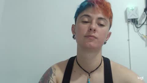 Snapshot of tomboyblue chatting on January 7, 2025, 9:03 pm Blue online show from January 7, 2025, 9:03 pm