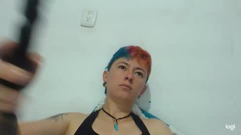 Snapshot of tomboyblue chatting on January 8, 2025, 2:14 pm Blue online show from January 8, 2025, 2:14 pm