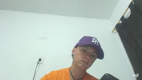 Snapshot of tomboyblue chatting on January 9, 2025, 11:02 pm Blue online show from January 9, 2025, 11:02 pm